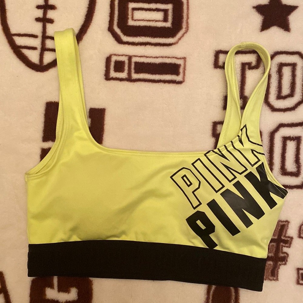 Victoria’s Secret pink sports bra